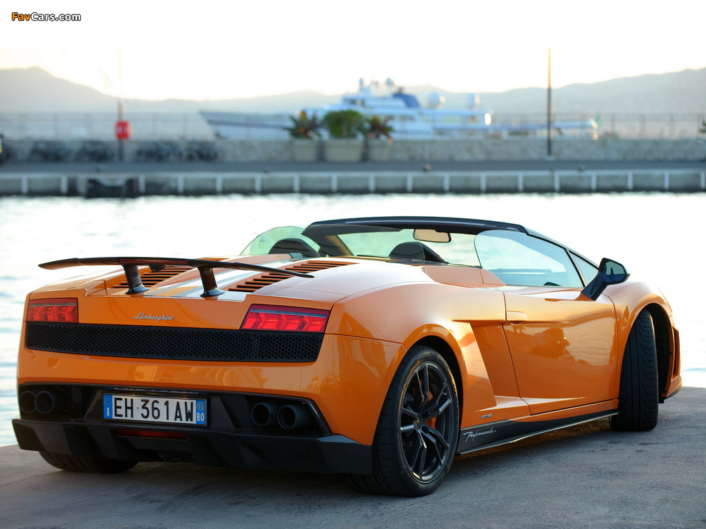 Pictures of Lamborghini Gallardo LP 570-4 Spyder Performante 2010–13 (1024 x 768)