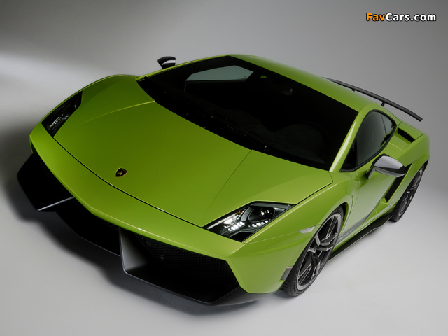 Pictures of Lamborghini Gallardo LP 570-4 Superleggera 2010–12 (640 x 480)