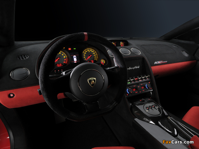 Lamborghini Gallardo LP 570-4 Super Trofeo Stradale 2011–12 wallpapers (640 x 480)
