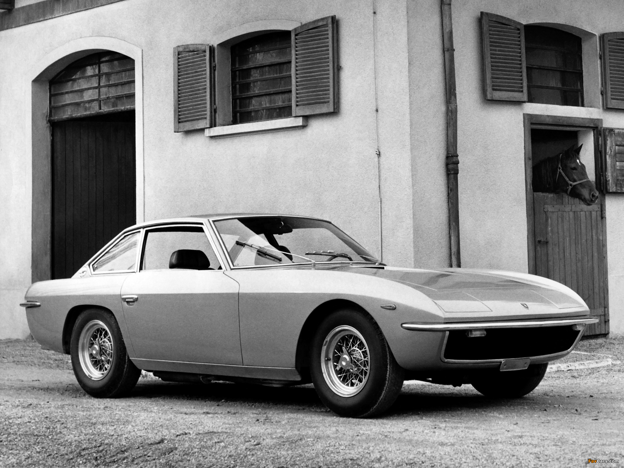 Pictures of Lamborghini Islero 400 GT 1968–69 (2048 x 1536)