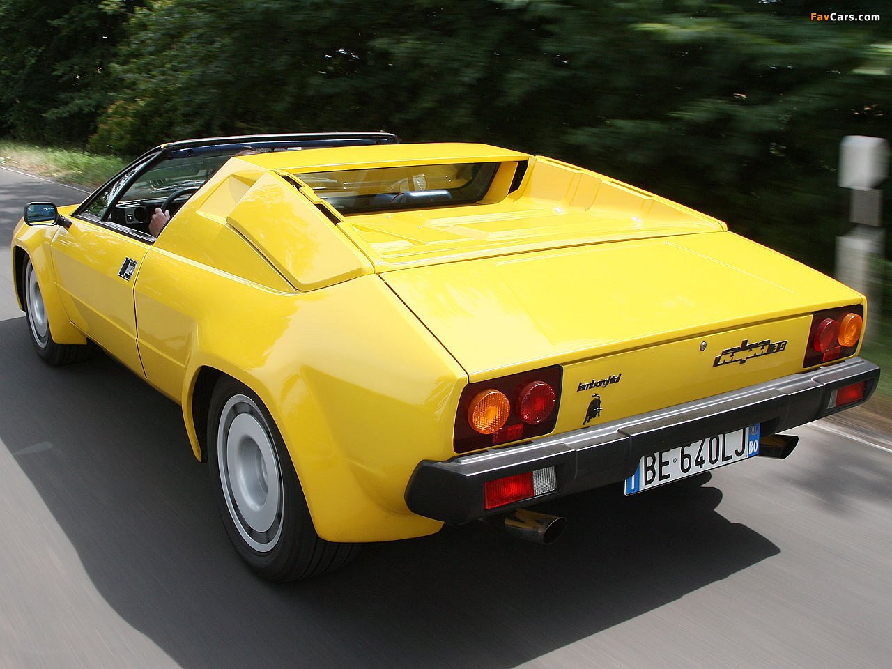 Photos of Lamborghini Jalpa P350 1984–88 (1280 x 960)