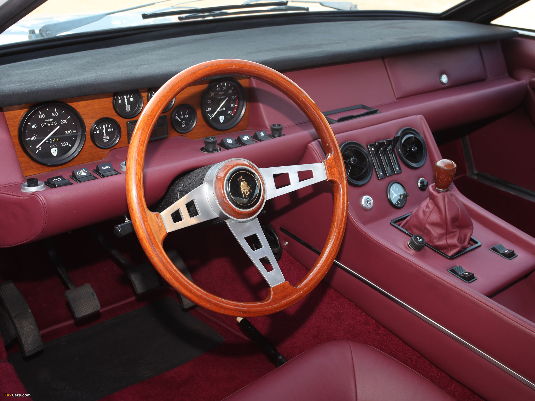 Lamborghini Jarama 400 GT 1970–72 images (2048 x 1536)