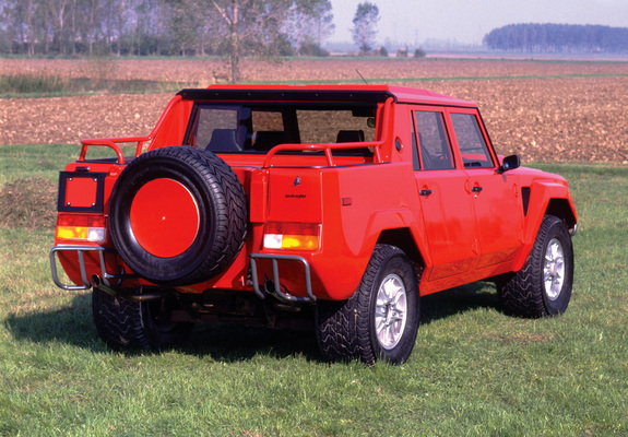 Pictures of Lamborghini LM002 1986–92
