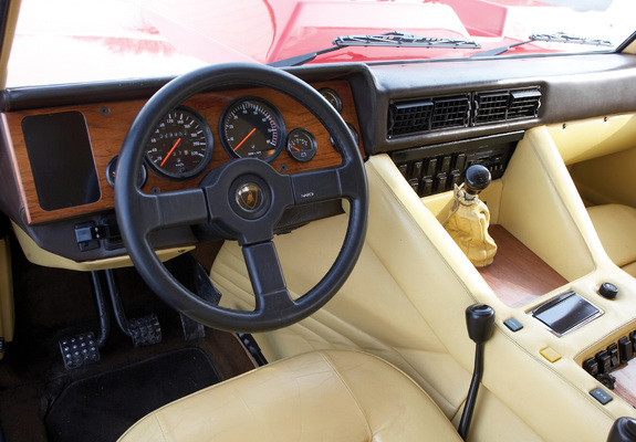 Pictures of Lamborghini LM002 1986–90