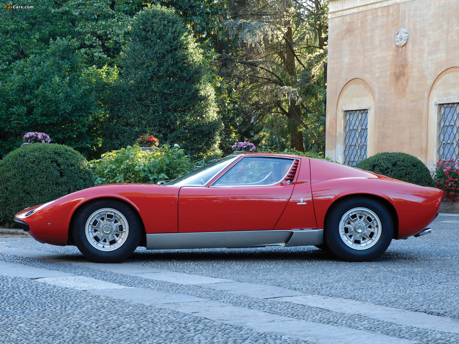 Images of Lamborghini Miura P400 1966–69 (1600 x 1200)