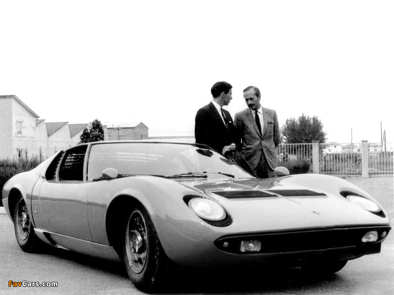 Photos of Lamborghini Miura P400 1966–69 (800 x 600)