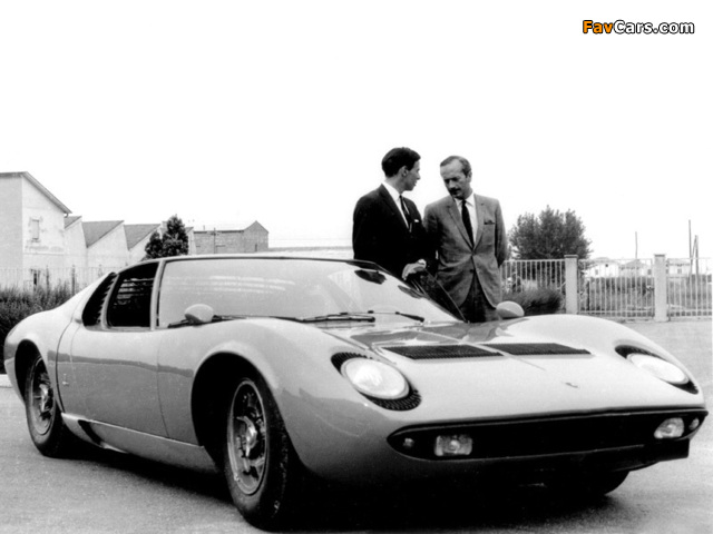 Photos of Lamborghini Miura P400 1966–69 (640 x 480)