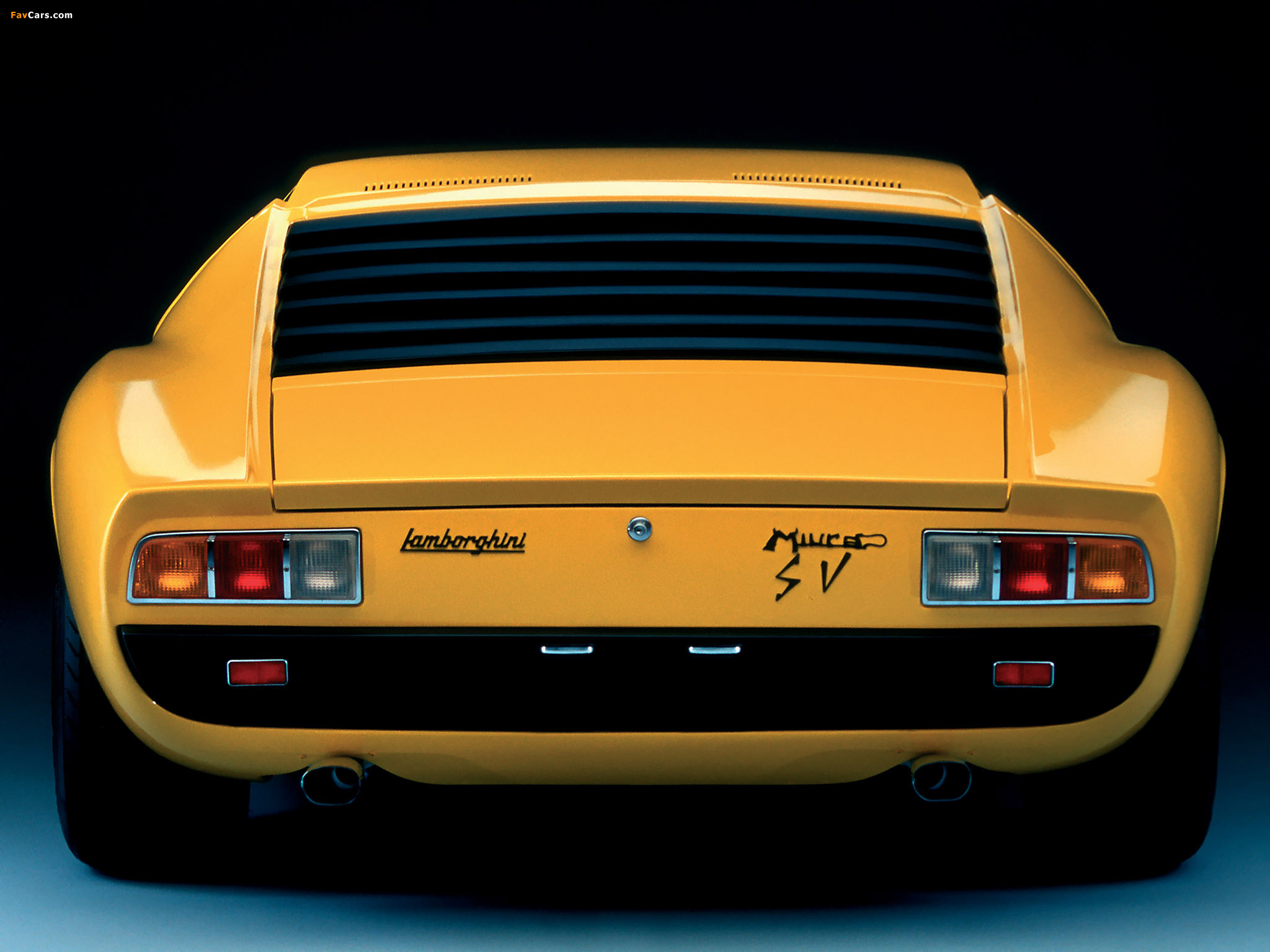 Photos of Lamborghini Miura P400 SV 1971–72 (2048 x 1536)
