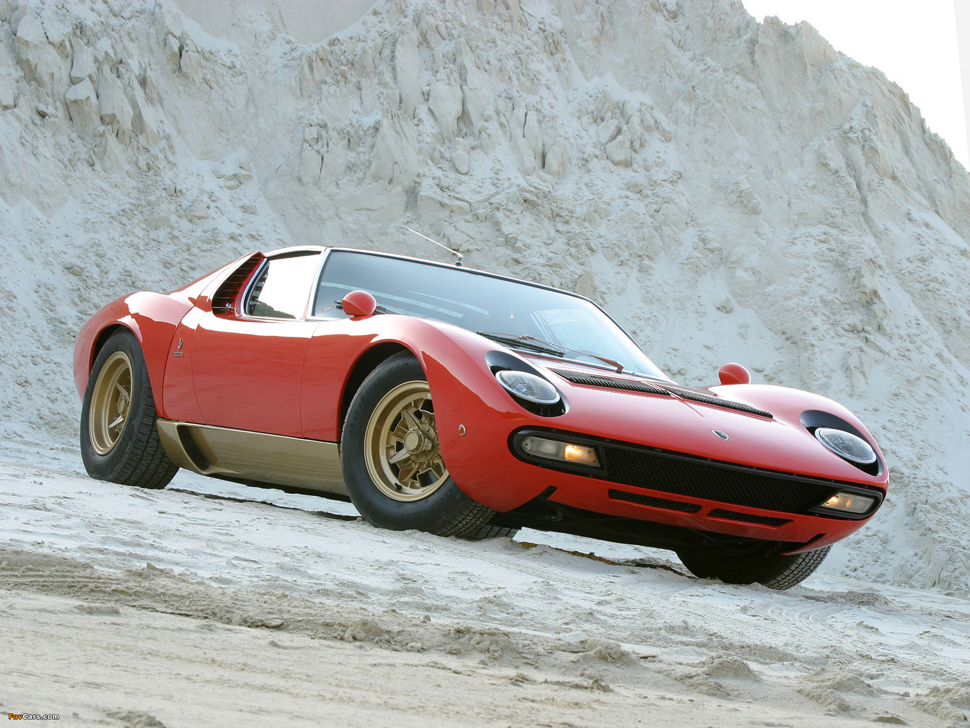 Photos of Lamborghini Miura P400 SV 1971–72 (1920 x 1440)