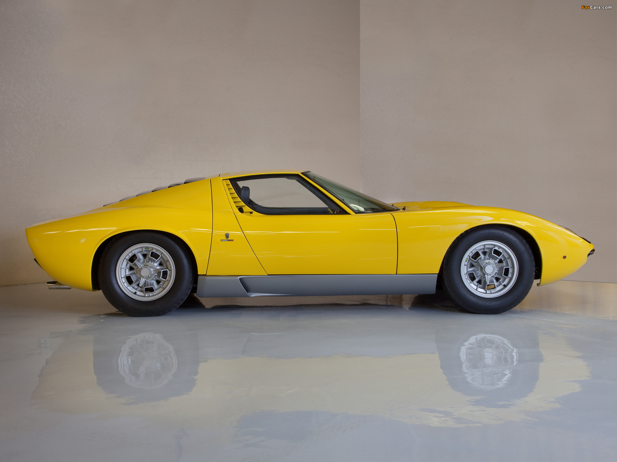 Pictures of Lamborghini Miura P400 1966–69 (2048 x 1536)