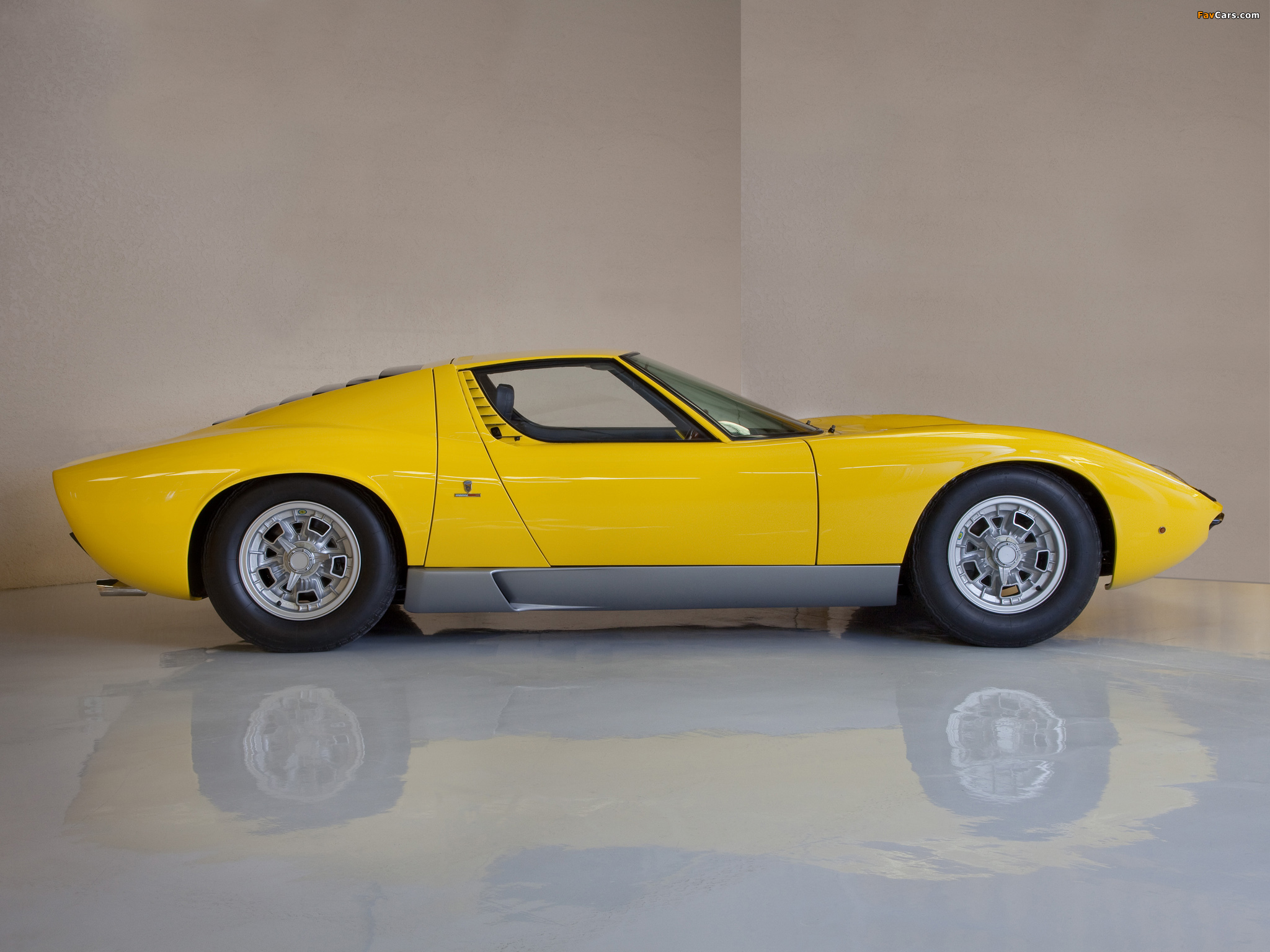 Pictures Of Lamborghini Miura P400 1966 69 2048x1536 