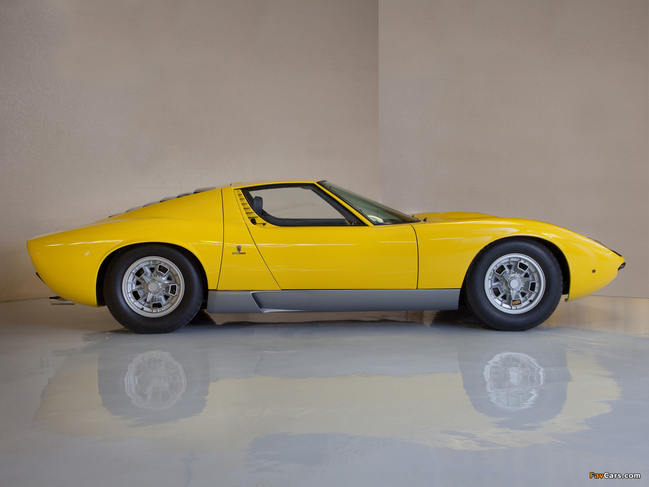 Pictures of Lamborghini Miura P400 1966–69 (1280 x 960)