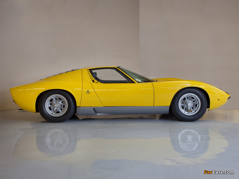Pictures of Lamborghini Miura P400 1966–69 (800 x 600)