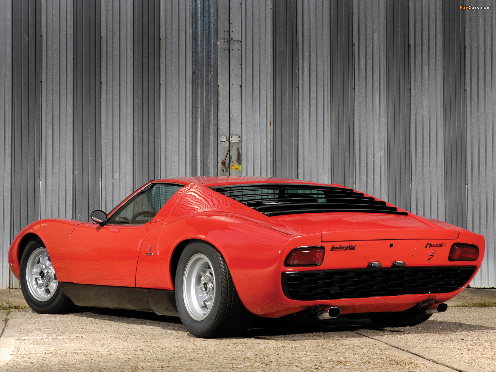 Pictures of Lamborghini Miura P400 S 1969–71 (1600 x 1200)