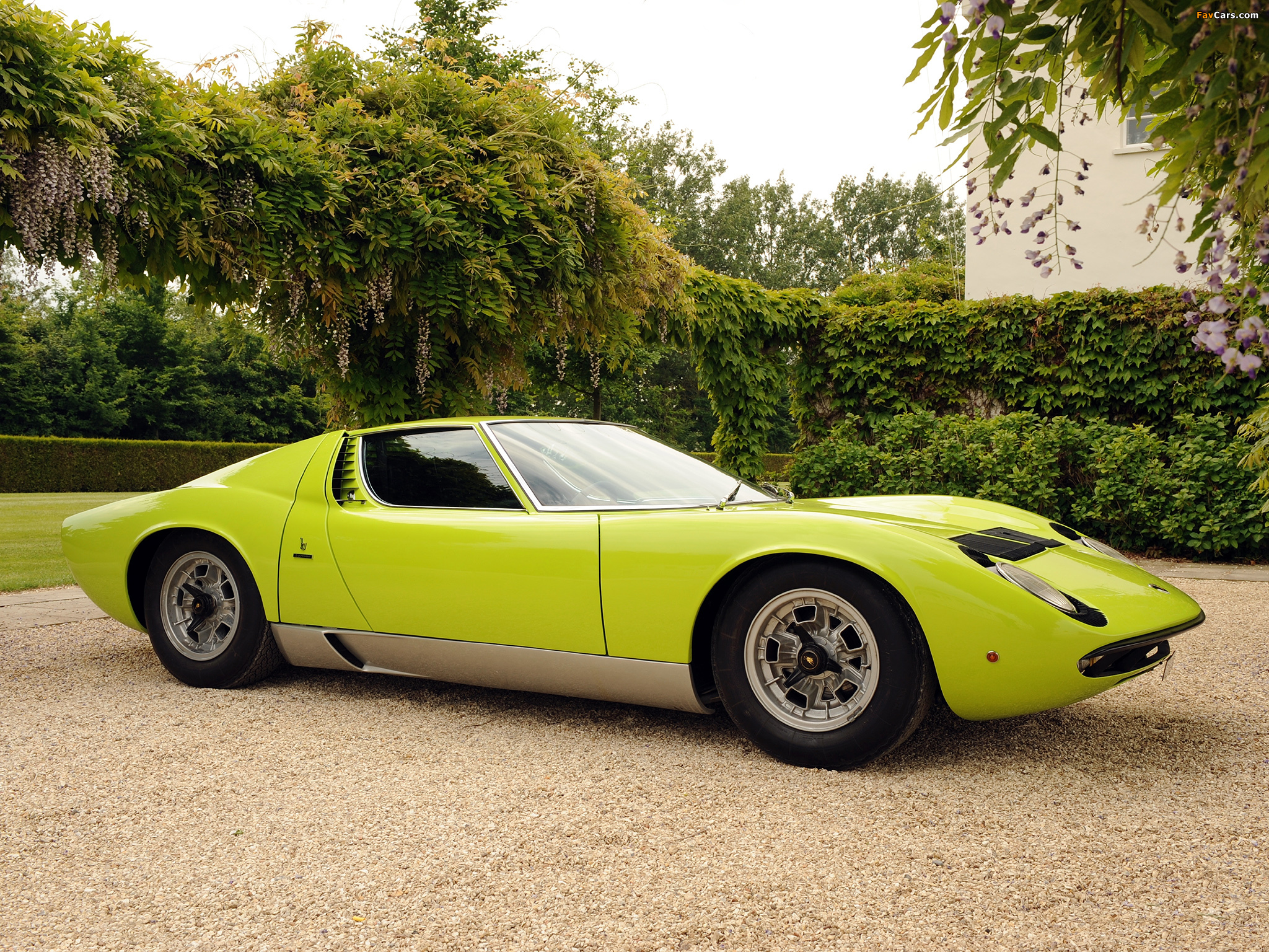 Pictures of Lamborghini Miura P400 S 1969–71 (2048 x 1536)