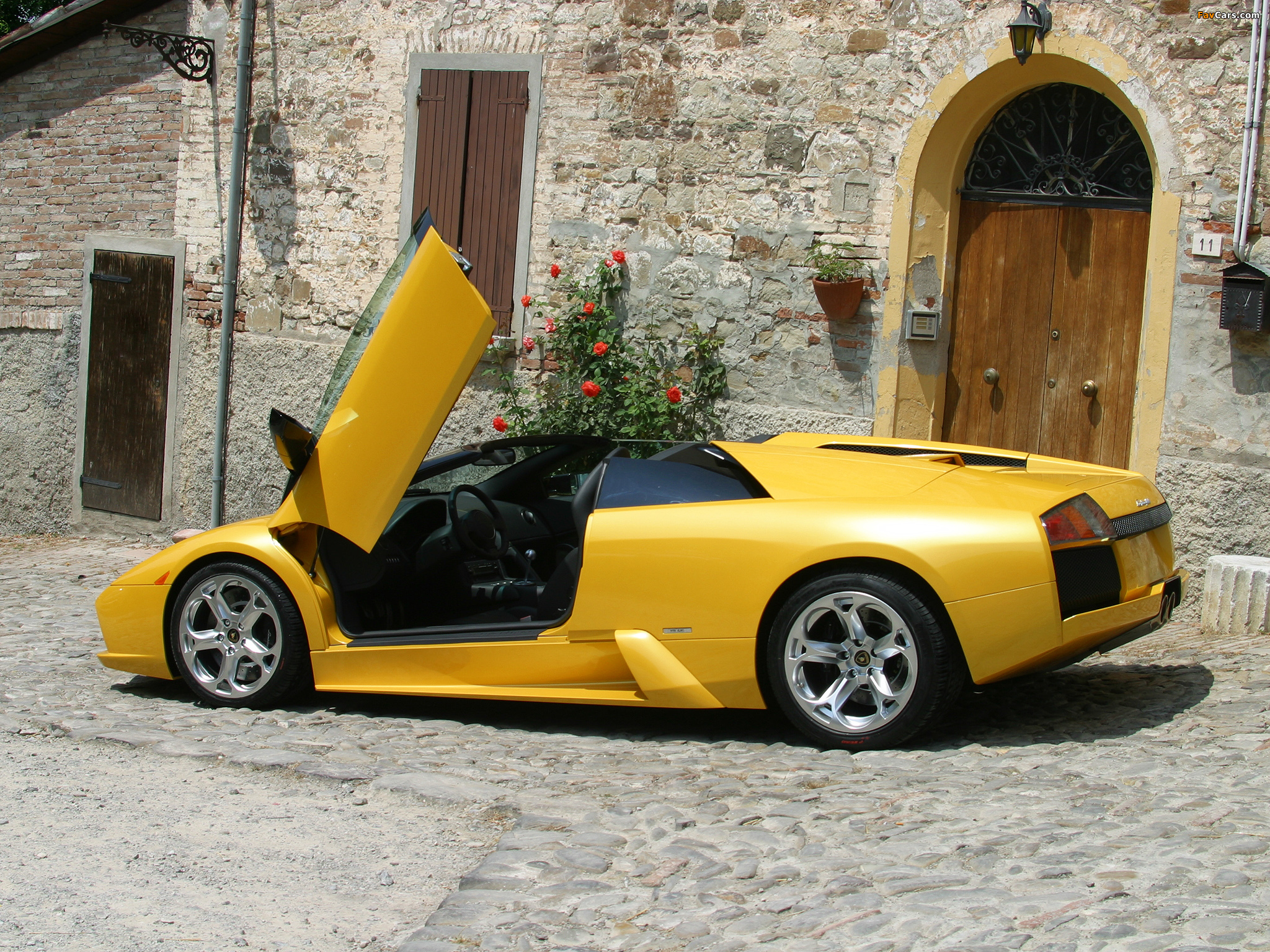 Lamborghini Murcielago Roadster 2004–06 images (2048 x 1536)