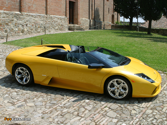 Photos of Lamborghini Murcielago Roadster 2004–06 (640 x 480)