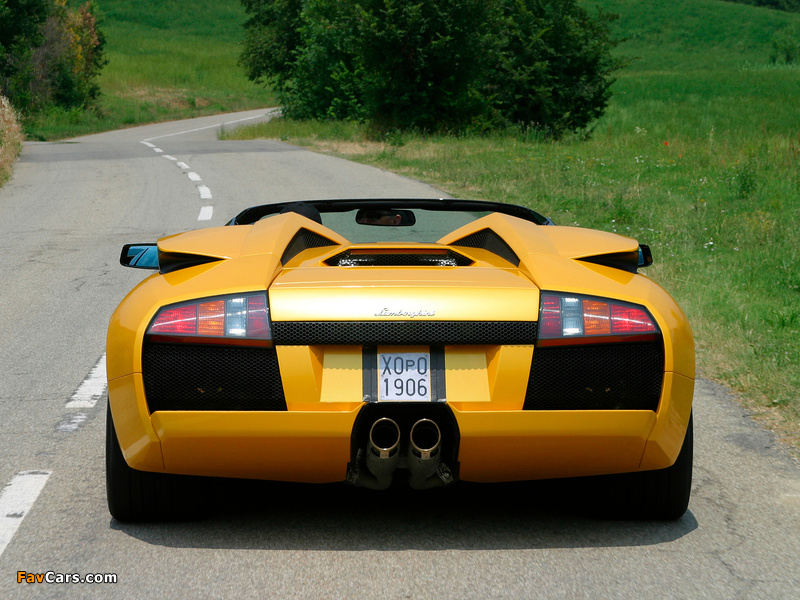 Photos of Lamborghini Murcielago Roadster 2004–06 (800 x 600)