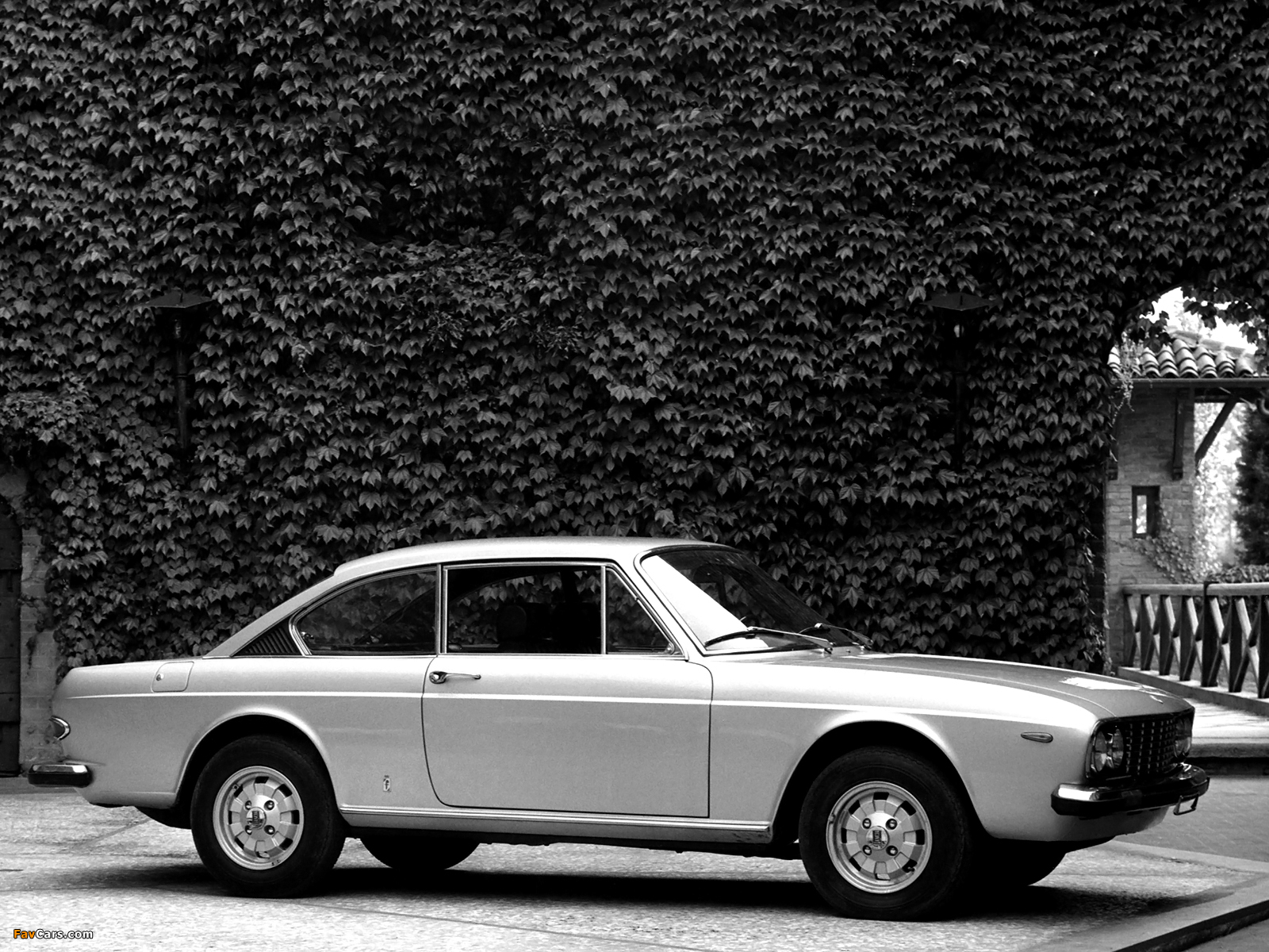 Lancia 2000 Coupé (820) 1971–74 pictures (1600 x 1200)