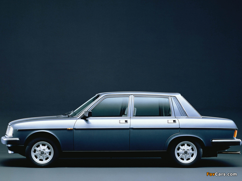Lancia Beta Trevi 2.0 VX 1982–83 photos (800 x 600)