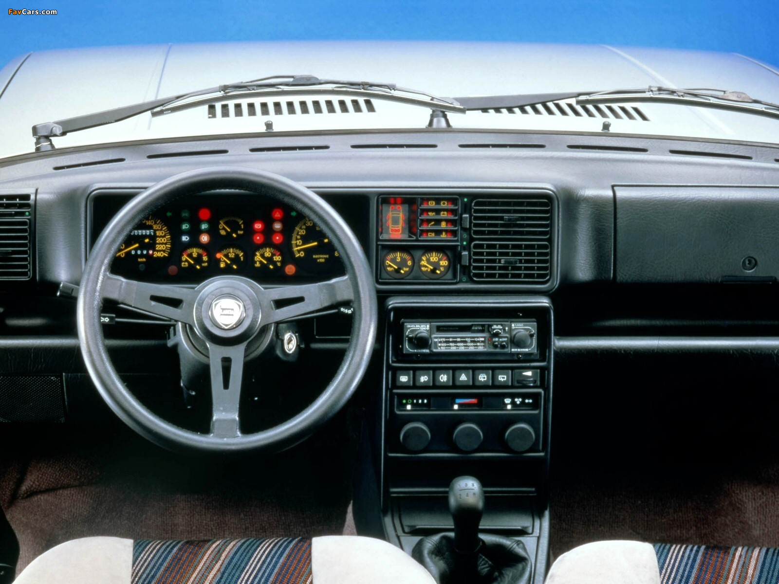 Lancia Delta HF 4WD (831) 1986–87 photos (1600 x 1200)