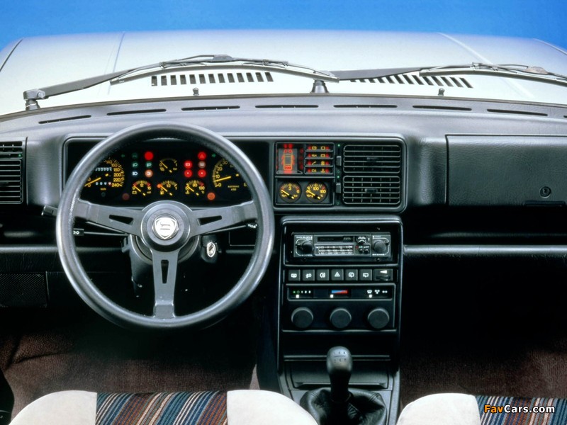 Lancia Delta HF 4WD (831) 1986–87 photos (800 x 600)