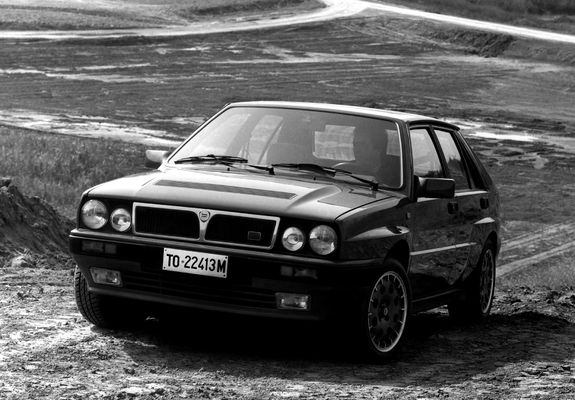 Lancia Delta HF Integrale 16v (831) 1989–91 photos