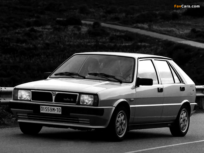 Pictures of Lancia Delta Turbo DS (831) 1986–91 (800 x 600)