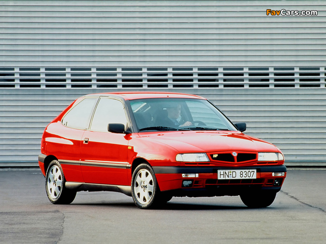 Pictures of Lancia Delta HPE 2.0 16v HF Turbo 1995–99 (640 x 480)