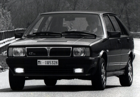 Lancia Delta GT i.e. (831) 1991–93 wallpapers