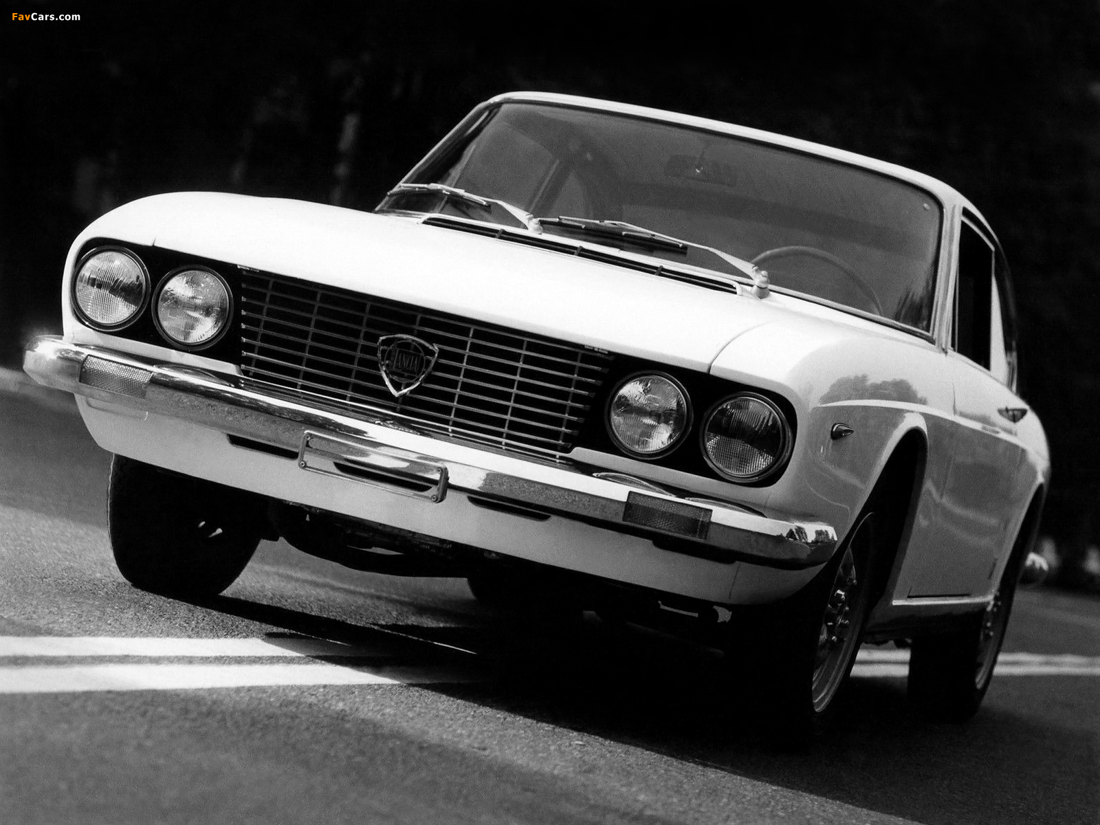 Lancia Flavia 2000 Coupé (820) 1969–71 photos (1600 x 1200)