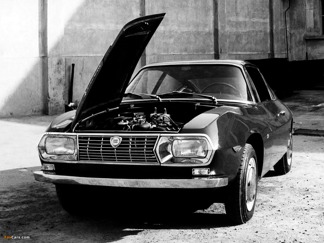Lancia Fulvia Sport (818) 1965–67 images (1280 x 960)