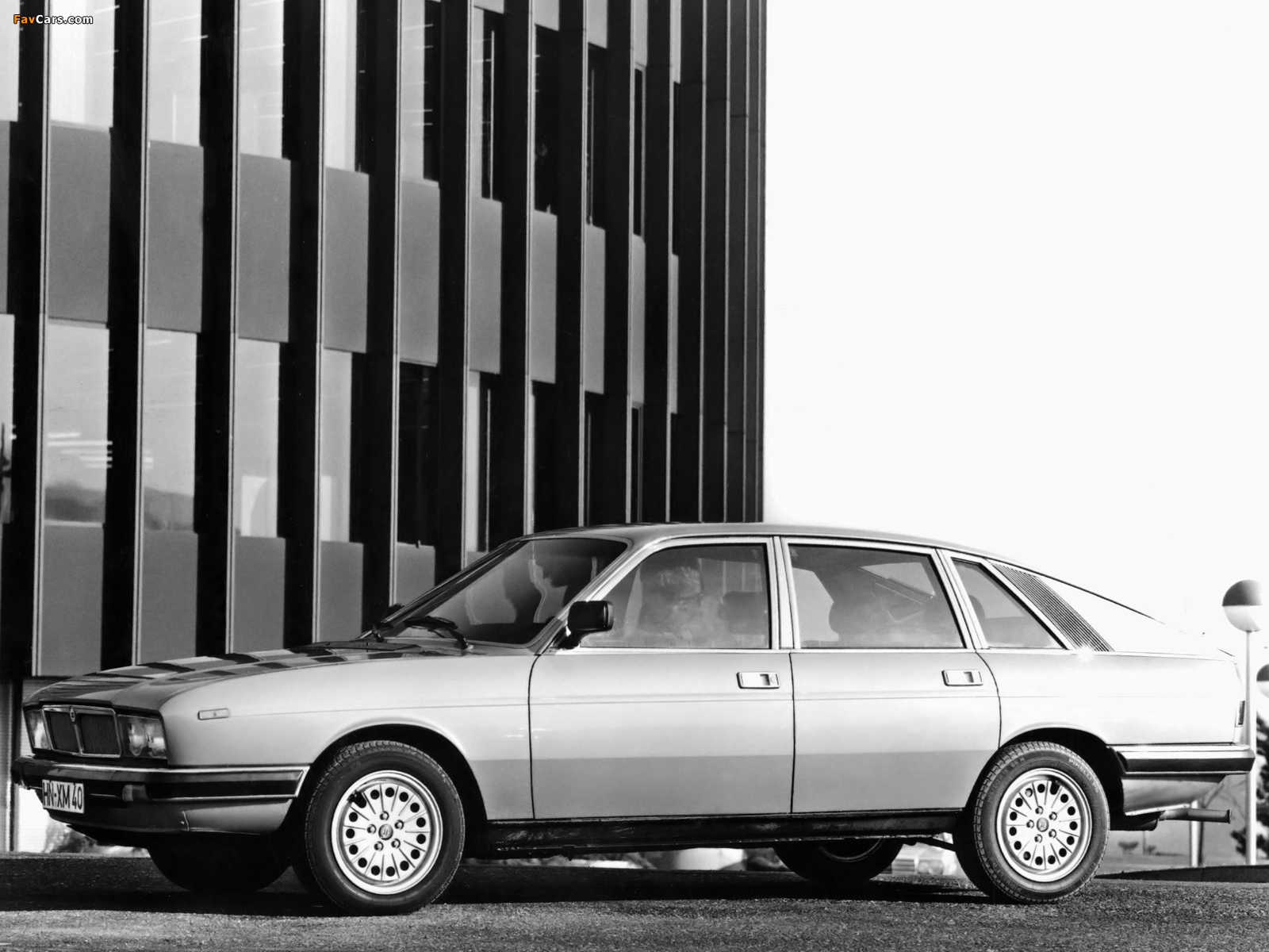 Lancia Gamma Berlina (2 Serie) 1980–84 photos (1600 x 1200)