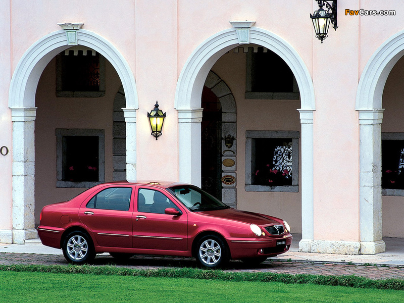 Lancia Lybra 1999–2005 pictures (800 x 600)