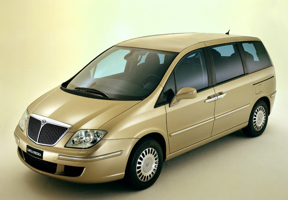 Pictures of Lancia Phedra 2002–08