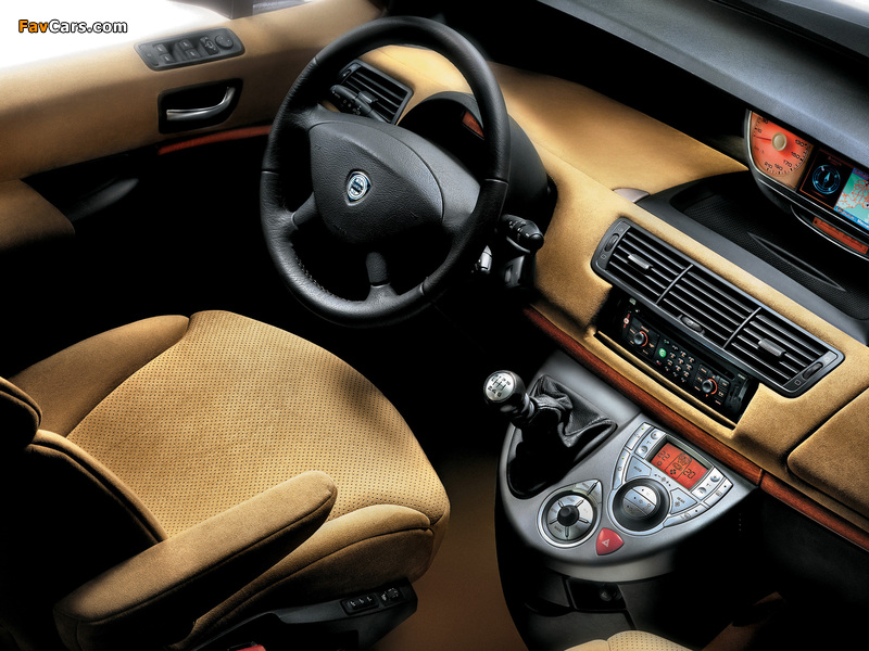 Pictures of Lancia Phedra 2002–08 (800 x 600)