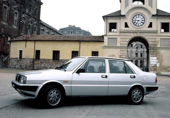 Photos of Lancia Prisma (831) 1982–86