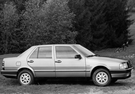 Images of Lancia Thema 6V (834) 1984–88