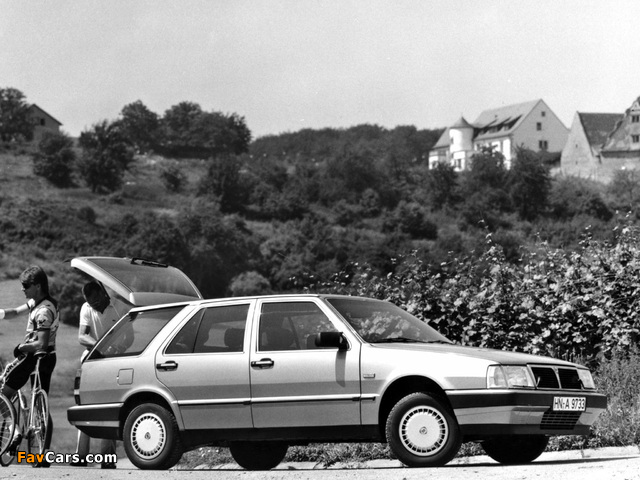 Images of Lancia Thema Station Wagon (834) 1986–88 (640 x 480)