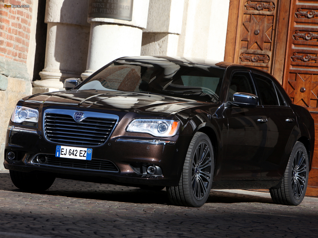 Images of Lancia Thema 2011 (1280 x 960)