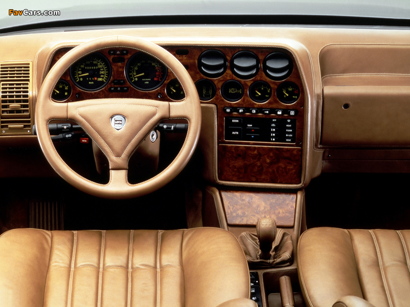 Lancia Thema 8.32 (834) 1986–88 photos (800 x 600)