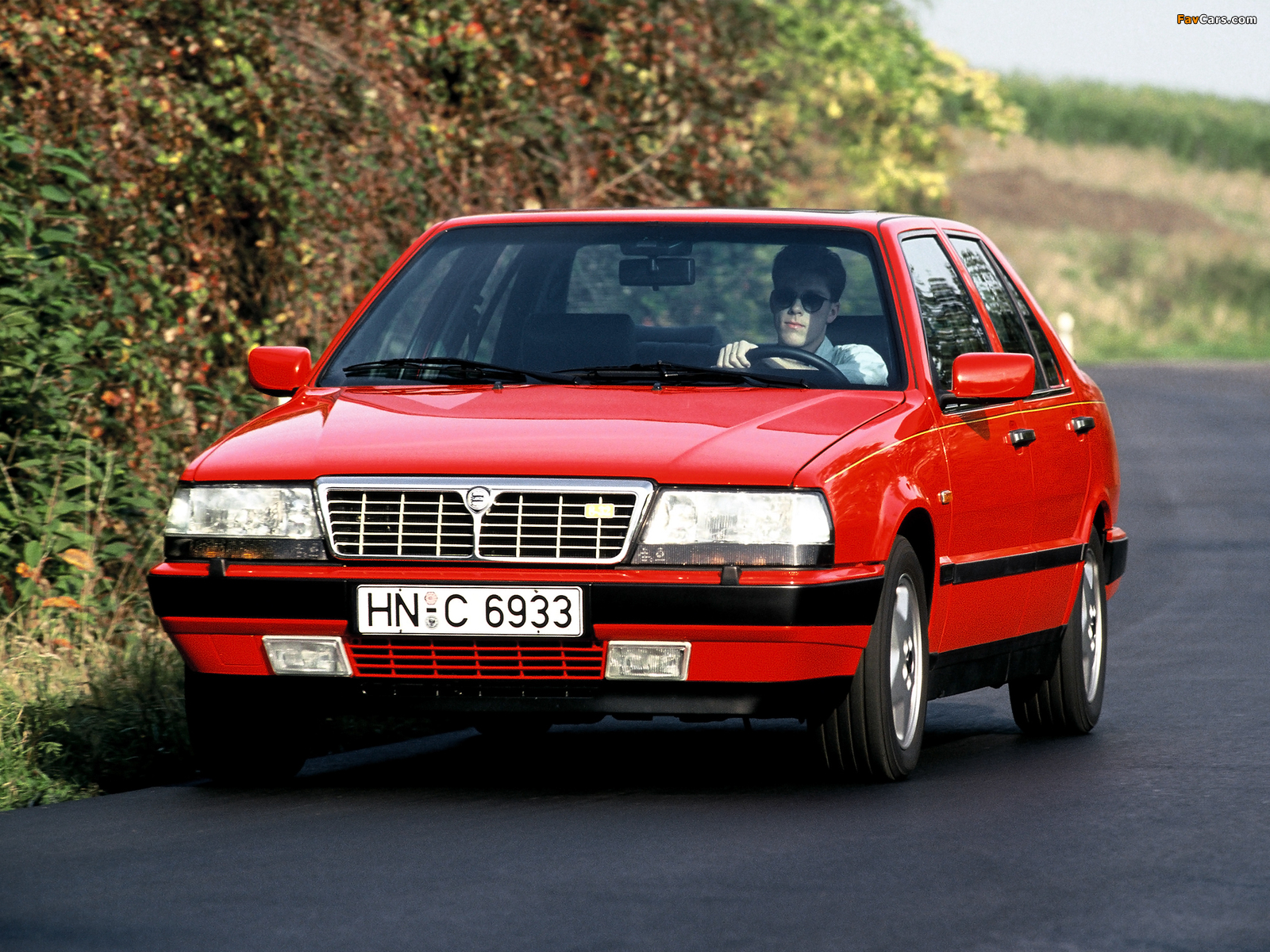Lancia Thema 8.32 (834) 1988–91 images (1600 x 1200)