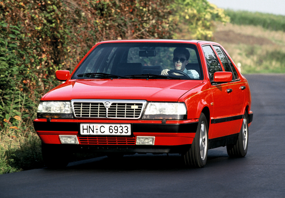 Lancia Thema 8.32 (834) 1988–91 images