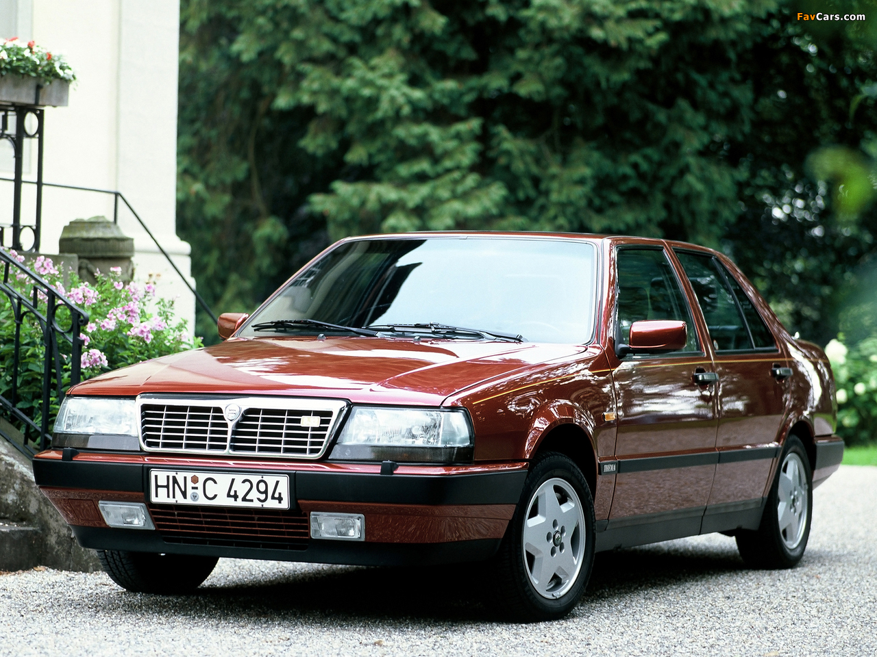 Lancia Thema 8.32 (834) 1988–91 photos (1280 x 960)