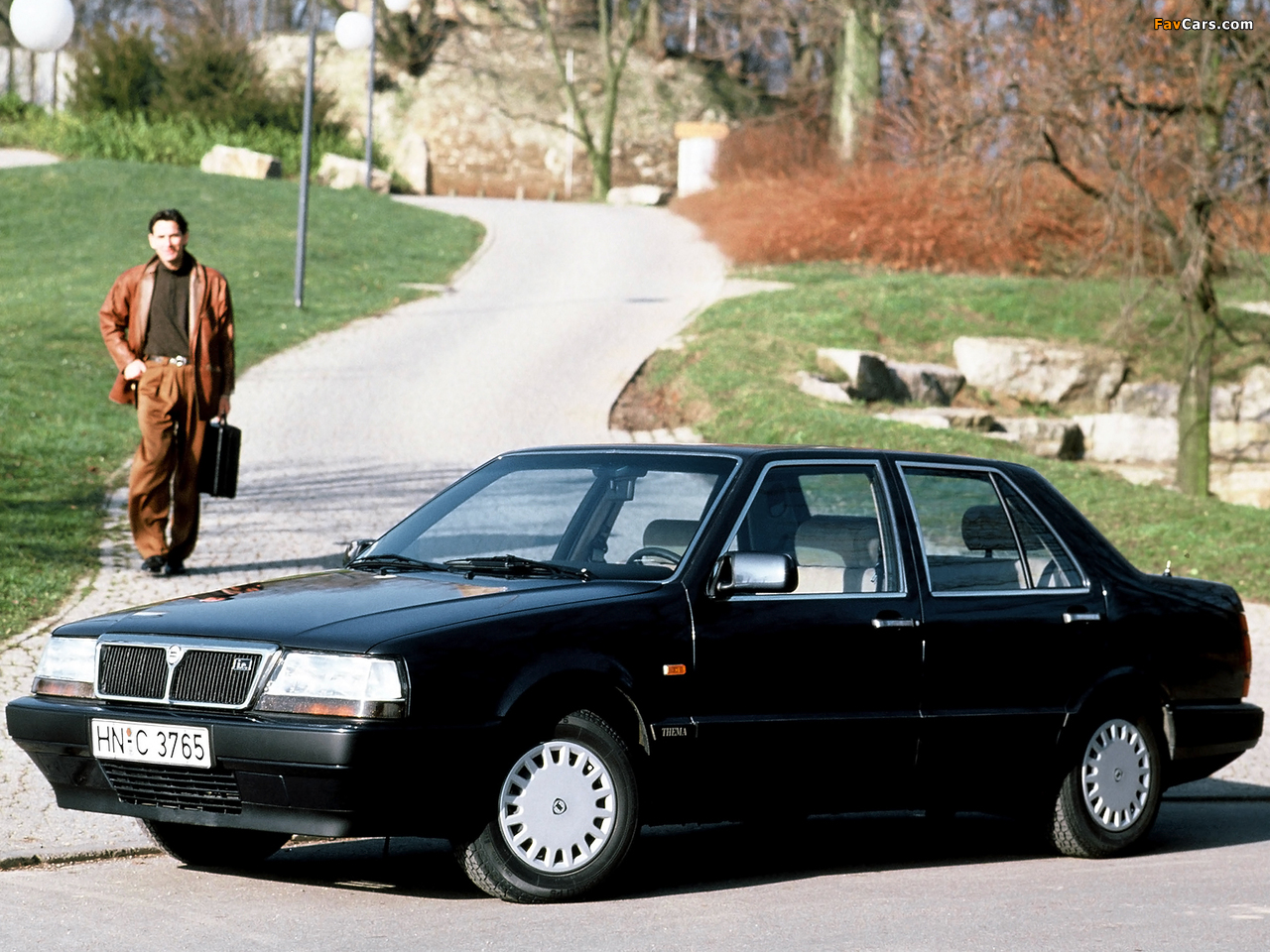 Lancia Thema (834) 1988–92 photos (1280 x 960)