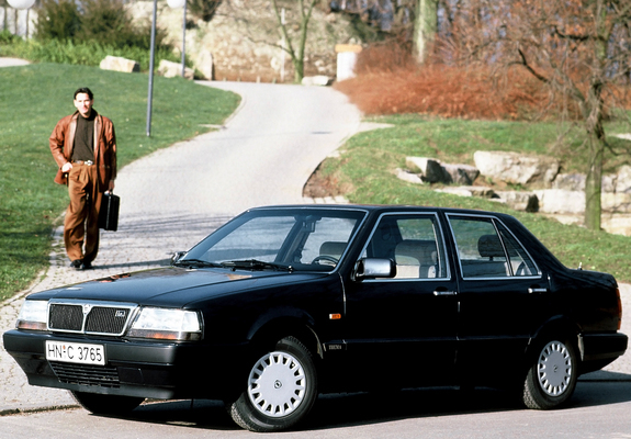 Lancia Thema (834) 1988–92 photos