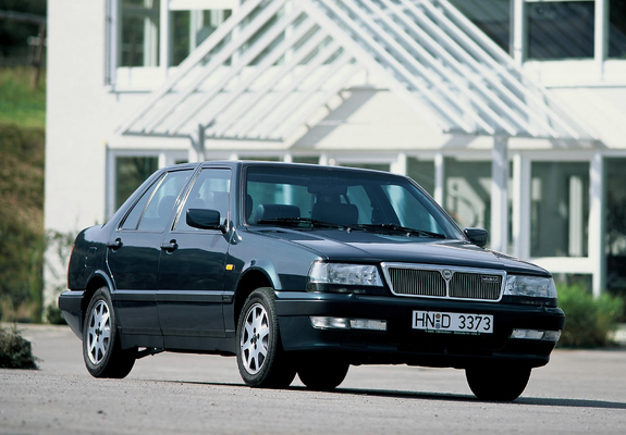 Pictures of Lancia Thema Turbo 16v (834) 1992–94