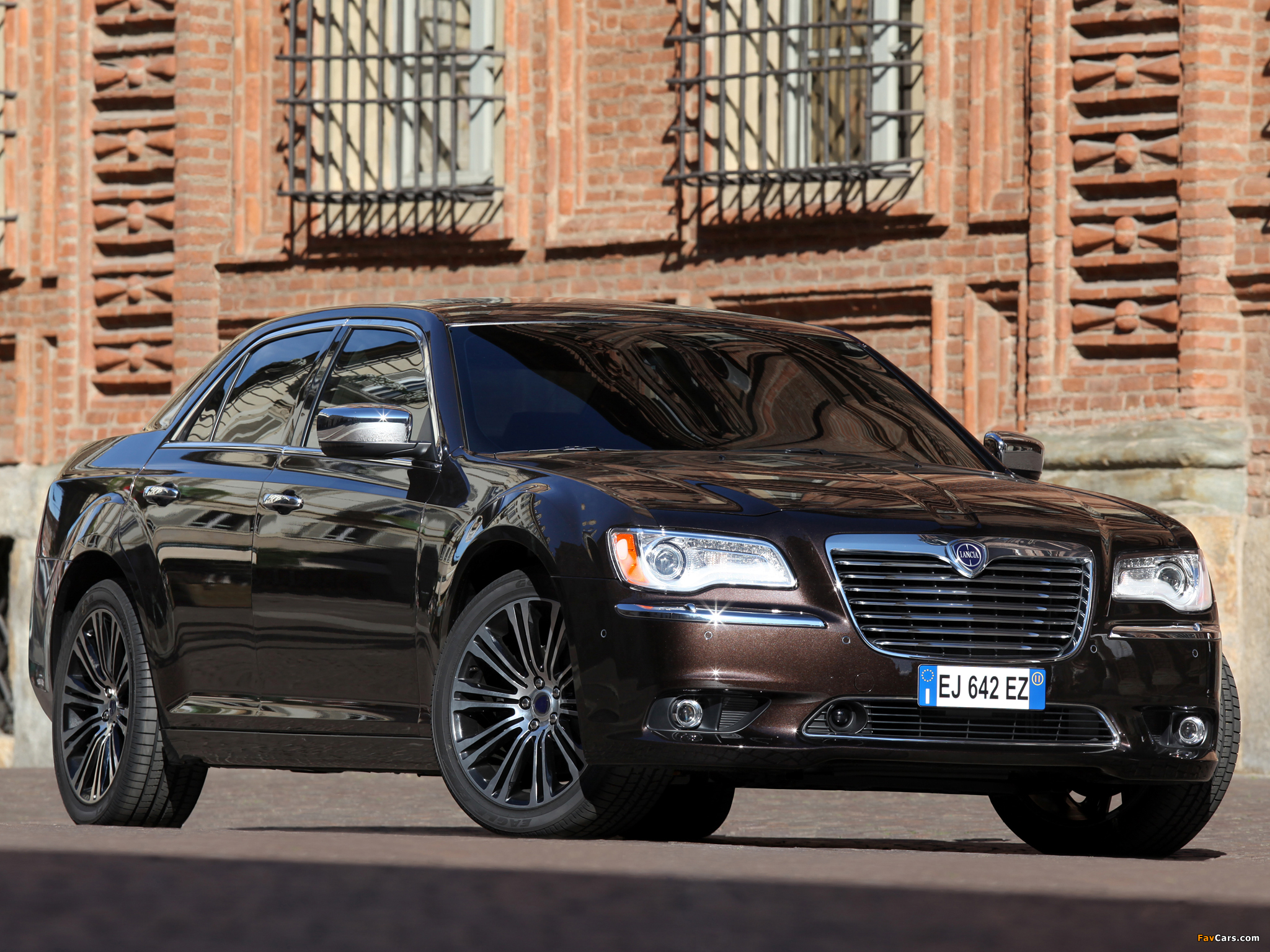 Pictures of Lancia Thema 2011 (2048 x 1536)