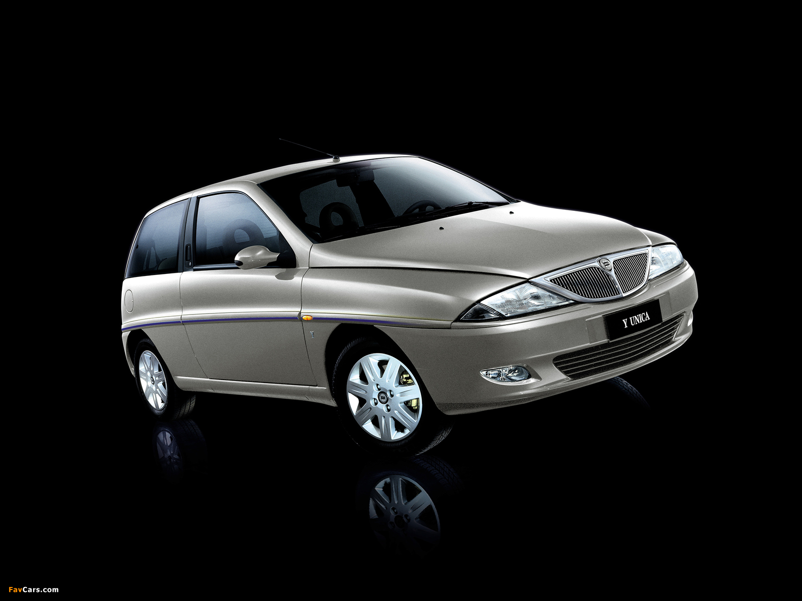 Lancia Ypsilon Unica 2002 photos (1600 x 1200)