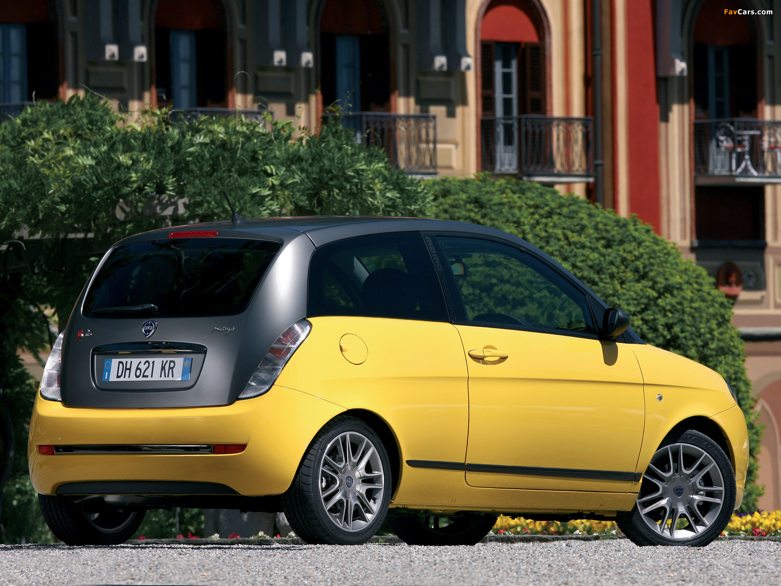 Lancia Ypsilon Sport MomoDesign 2007–11 photos (1600 x 1200)